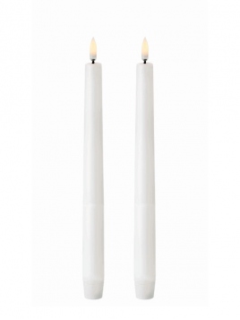 LED Taper Candle (Ø=2,3cm) von Uyuni Lighting in NordicWhite